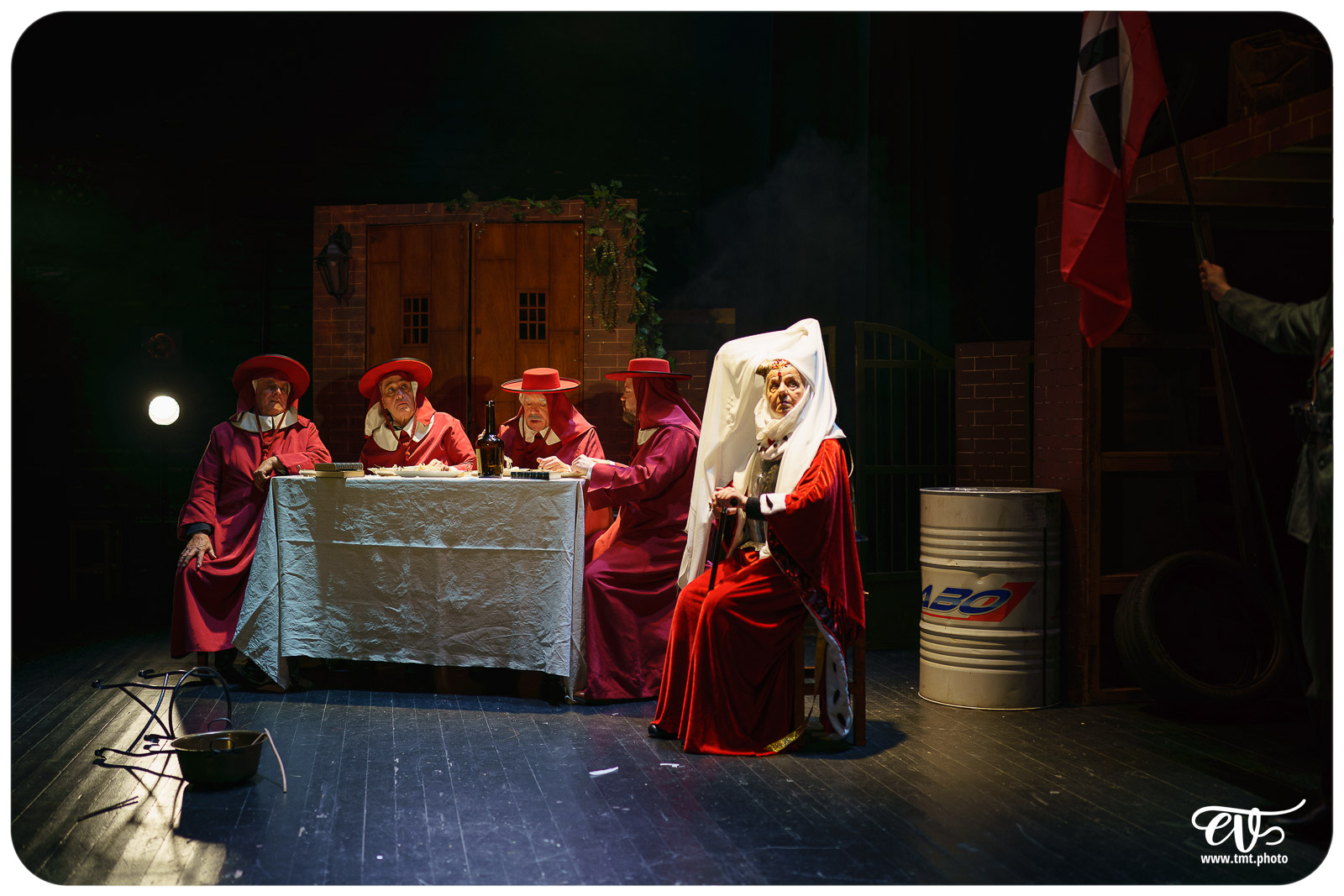 LES VISIONS DE SIMONE MACHARD (CIE LA CLAQUE)